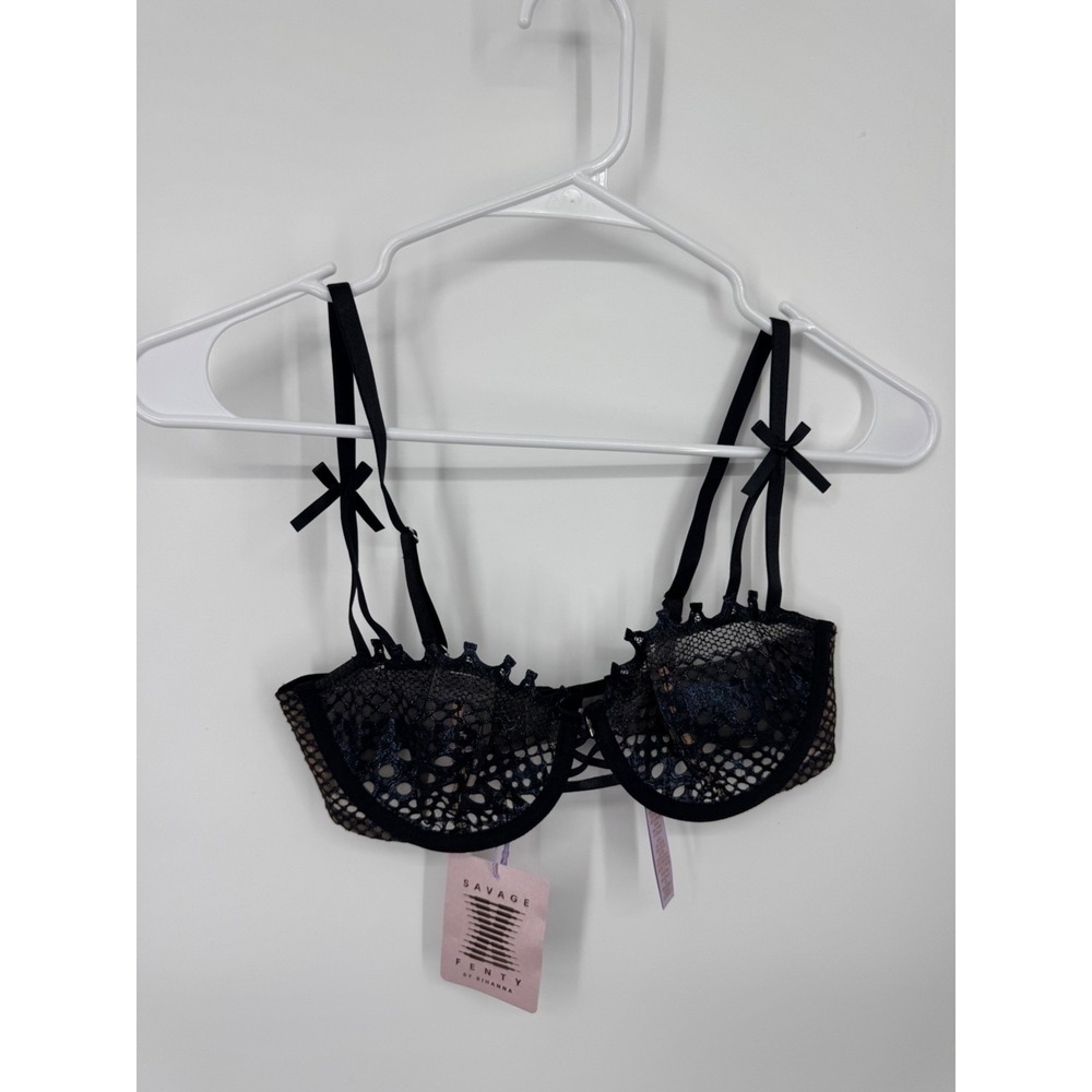 NWT‎ Savage X Fenty Starlet Nights Unlined Underwire Bra Women's 32B Black Laced
